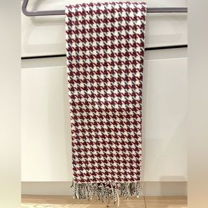 J.Crew Red, Gray and Cream Houndstooth 100% Wool Scarf
